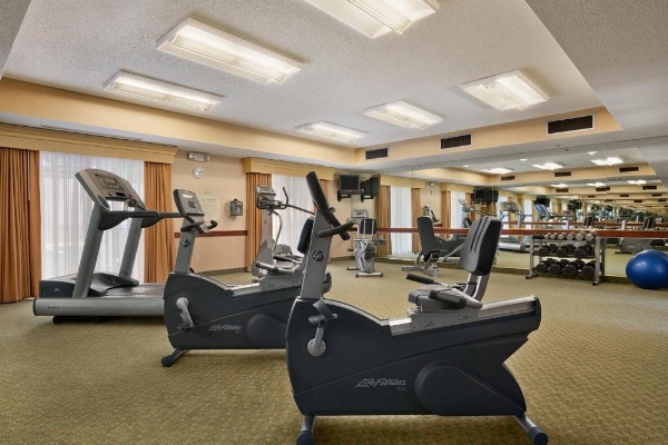 Baymont by Wyndham Columbia Northwest image 12