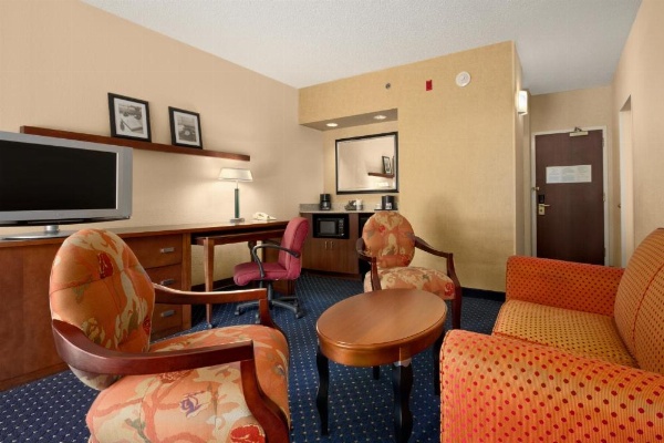 Baymont by Wyndham Columbia Northwest image 14