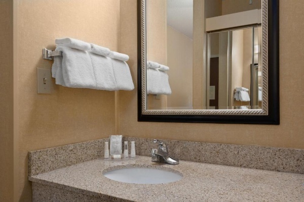 Baymont by Wyndham Columbia Northwest image 29